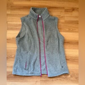Women’s Columbia vest